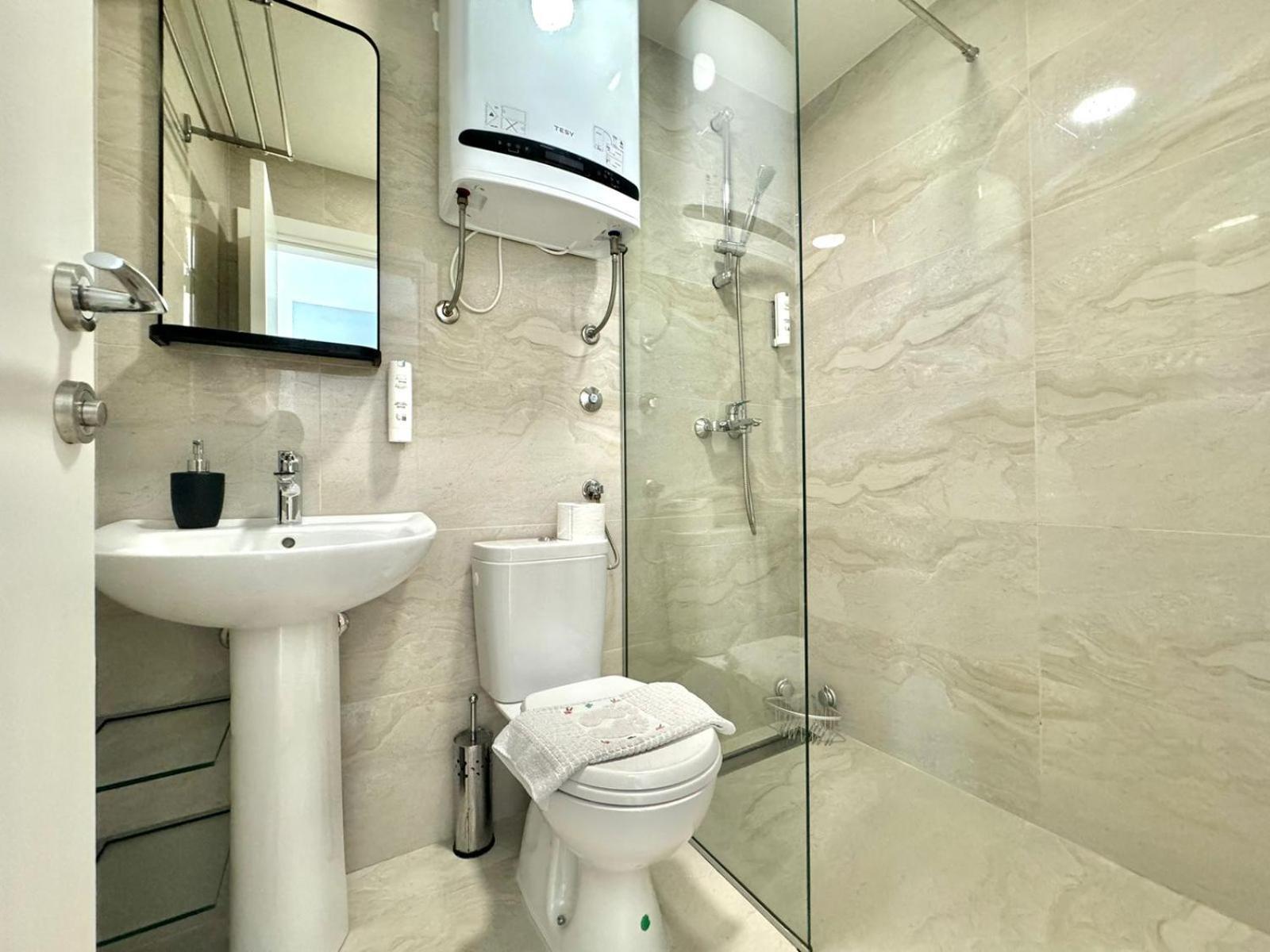 Apartmani Terminal Будва Екстериор снимка