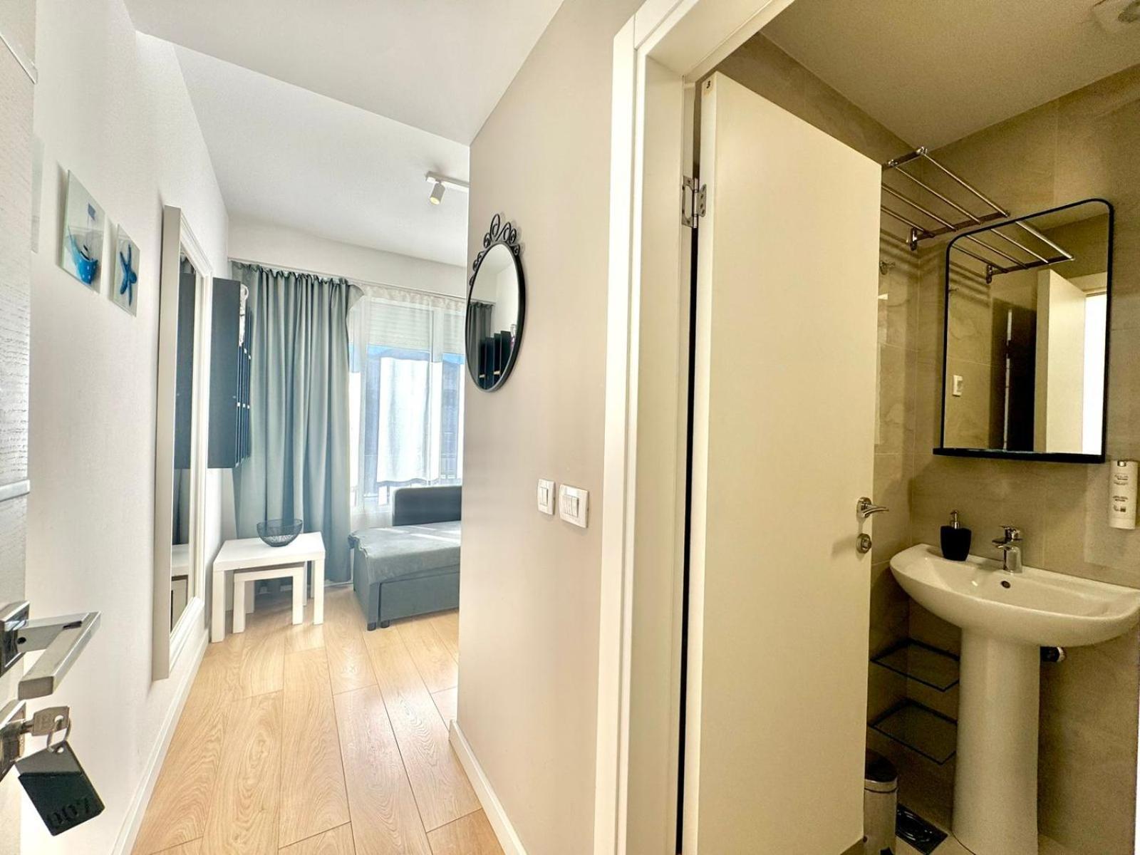 Apartmani Terminal Будва Екстериор снимка