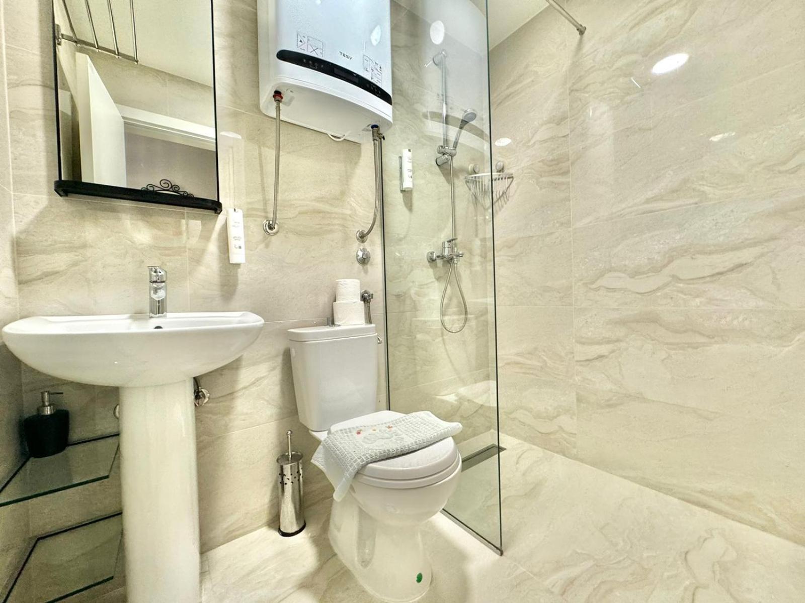 Apartmani Terminal Будва Екстериор снимка